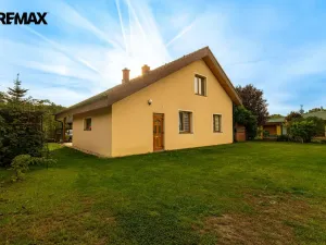 Prodej rodinného domu, Rybitví, Jiráskova, 155 m2