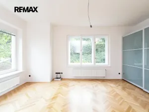 Pronájem bytu 2+kk, Praha - Střešovice, Střešovická, 65 m2
