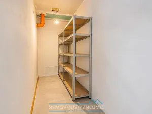 Prodej rodinného domu, Chvalovice, 220 m2