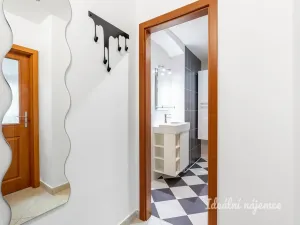 Pronájem bytu 1+1, Praha - Smíchov, Radlická, 43 m2