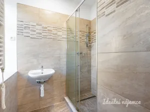 Pronájem bytu 2+kk, Praha - Břevnov, Patočkova, 41 m2