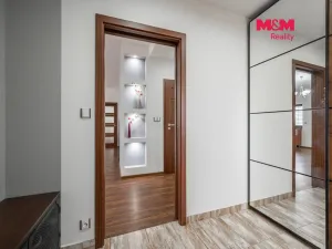 Prodej rodinného domu, Neustupov, 450 m2