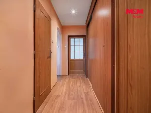 Prodej bytu 2+1, Hrádek - Nová Huť, 1. máje, 56 m2