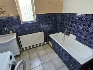 Prodej rodinného domu, Modlany, 167 m2
