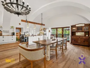 Prodej vily, Jemnice, Husova, 1025 m2