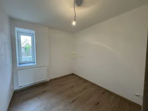 Prodej bytu 3+1, Řevničov, Karlovarská, 68 m2
