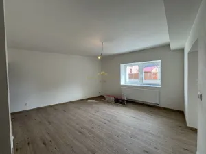 Prodej bytu 3+1, Řevničov, Karlovarská, 68 m2
