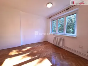 Pronájem bytu 3+1, Praha, Krátká, 65 m2