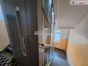 Pronájem bytu 3+1, Praha, Krátká, 65 m2
