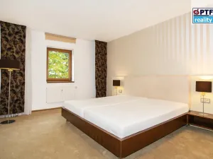Pronájem bytu 2+kk, Plzeň, U Borského parku, 52 m2