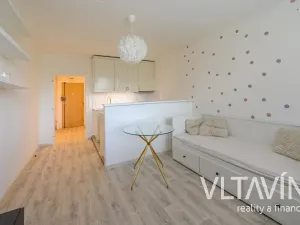 Prodej bytu 2+kk, Praha - Braník, Roškotova, 47 m2