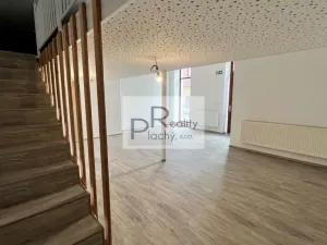 Pronájem obchodního prostoru, Znojmo, 67 m2