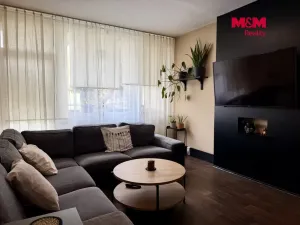 Prodej bytu 3+1, Postoloprty, Jiráskovo náměstí, 67 m2