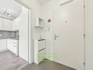 Prodej bytu 2+kk, Unhošť, Karla Čapka, 35 m2
