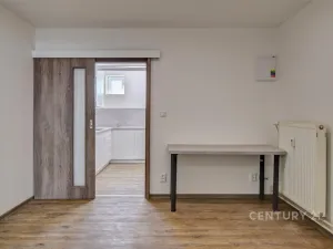 Prodej kanceláře, Plzeň - Severní Předměstí, Bzenecká, 39 m2
