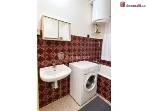 Pronájem bytu 2+kk, Praha - Žižkov, Jeseniova, 50 m2