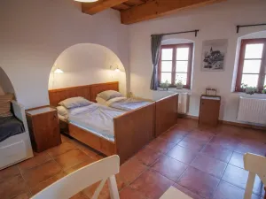Pronájem atypického bytu, Sušice - Sušice I, Americké armády, 35 m2