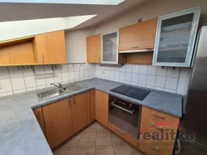 Pronájem bytu 2+1, Opava - Město, U Fortny, 50 m2