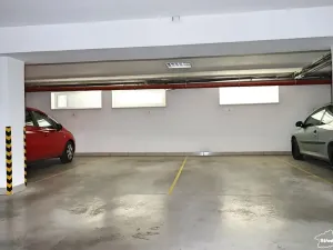 Pronájem bytu 1+kk, Praha - Újezd nad Lesy, Staroújezdská, 35 m2