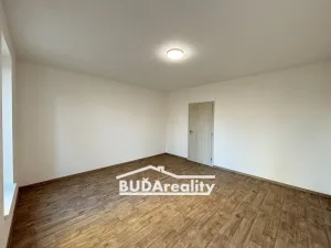 Pronájem bytu 2+kk, Zlín, Lorencova, 58 m2