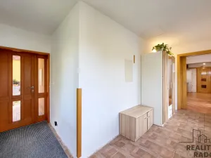 Prodej rodinného domu, Hluboké Mašůvky, 128 m2