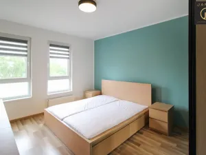 Pronájem bytu 2+kk, Praha - Hloubětín, Saarinenova, 58 m2