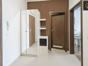 Pronájem bytu 2+kk, Praha - Hloubětín, Saarinenova, 58 m2