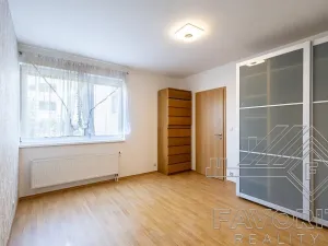 Pronájem bytu 2+kk, Praha - Letňany, Chlebovická, 57 m2