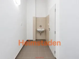Pronájem kanceláře, Karviná - Nové Město, tř. Osvobození, 65 m2
