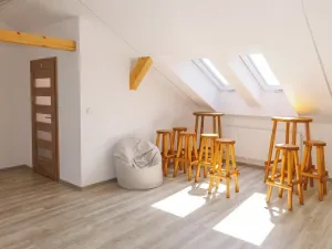 Prodej skladu, Úpice, Dr. Teuchmanna, 8703 m2
