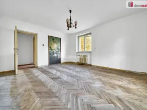 Prodej bytu 2+1, Ostrov, Palackého, 74 m2