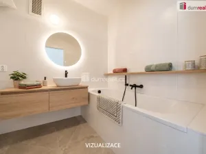 Prodej bytu 2+1, Ostrov, Palackého, 74 m2