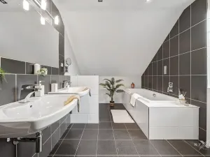 Prodej rodinného domu, Mirošovice, Na Ježově, 205 m2