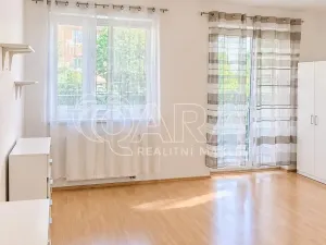 Prodej bytu 1+kk, Praha - Kyje, Sicherova, 30 m2