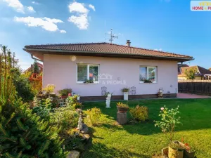 Prodej rodinného domu, Břežany II, 172 m2