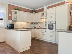 Prodej rodinného domu, Břežany II, 172 m2