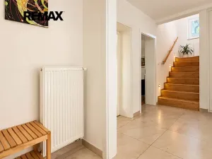 Pronájem rodinného domu, Černolice, K rybníku, 130 m2