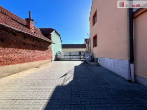 Prodej rodinného domu, Pašovice, 285 m2