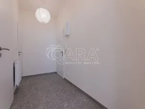 Pronájem bytu 1+kk, Praha - Žižkov, Viklefova, 34 m2