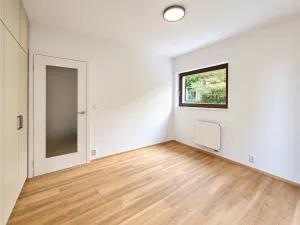 Prodej bytu 3+kk, Praha - Podolí, V rovinách, 80 m2