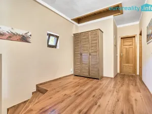 Pronájem rodinného domu, Sadov - Bor, 220 m2