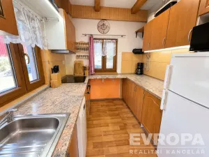 Prodej rodinného domu, Čerňovice, 76 m2