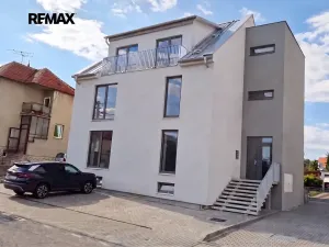 Prodej bytu 3+kk, Moravany, Květná, 79 m2