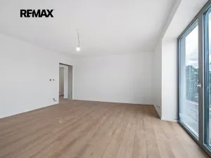 Prodej bytu 3+kk, Moravany, Květná, 79 m2