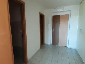 Pronájem bytu 1+kk, Praha - Stodůlky, Sluneční náměstí, 44 m2