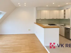 Pronájem bytu 2+kk, Praha - Žižkov, Jičínská, 61 m2