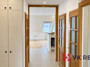 Pronájem bytu 2+kk, Praha - Žižkov, Jičínská, 61 m2