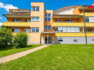 Prodej bytu 2+kk, Praha - Kyje, Sicherova, 64 m2