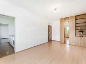 Pronájem bytu 2+1, Vestec, Na Suchých, 63 m2