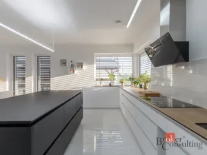Prodej rodinného domu, Dambořice, 259 m2